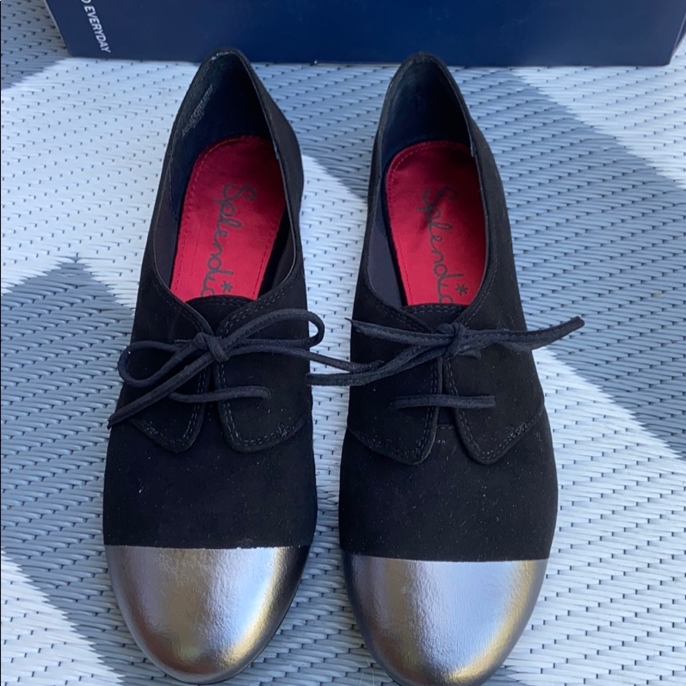 Splendid lace up flats.